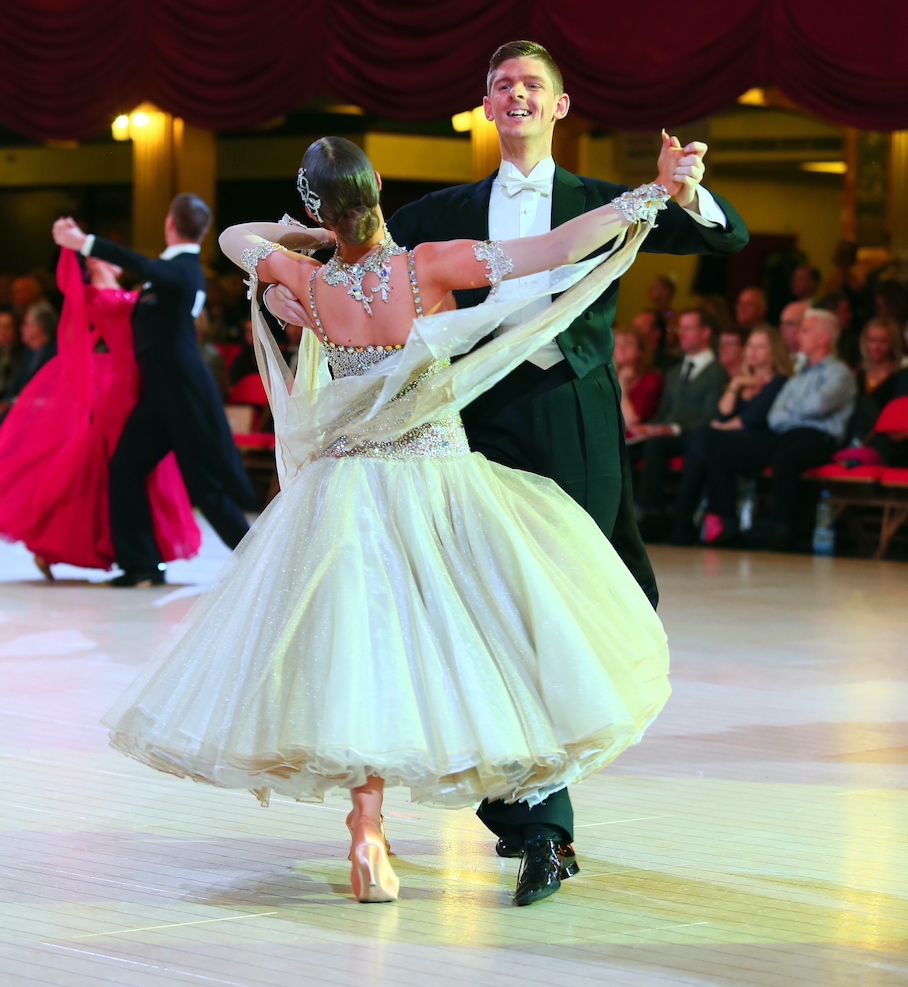 Ballroom-Dancing